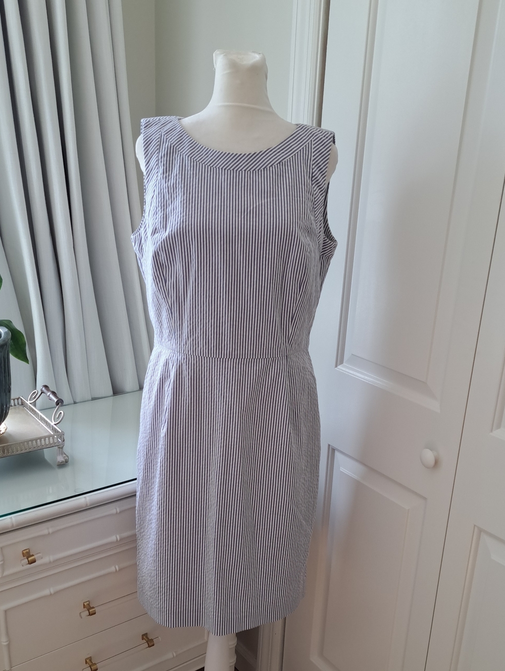 NWOT Brooks Brothers‎ Womens Classic Sleeveless Seersucker Summer Sheath Dress 8